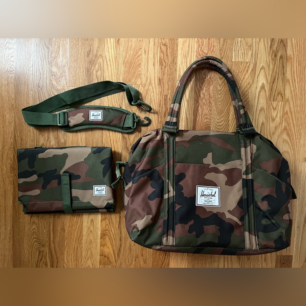 Herschel Diaper Bag “Sprout”